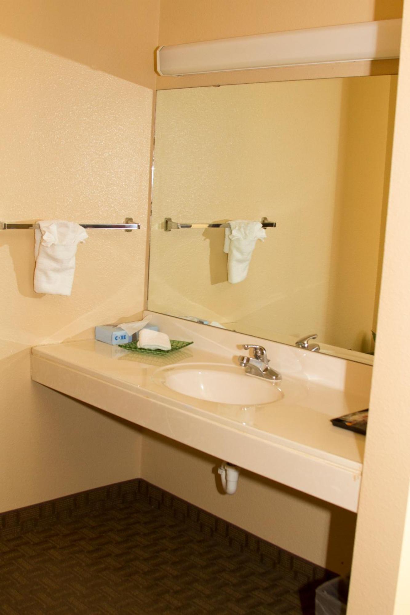Cottonwood Inn & Suites Phillipsburg Cameră foto